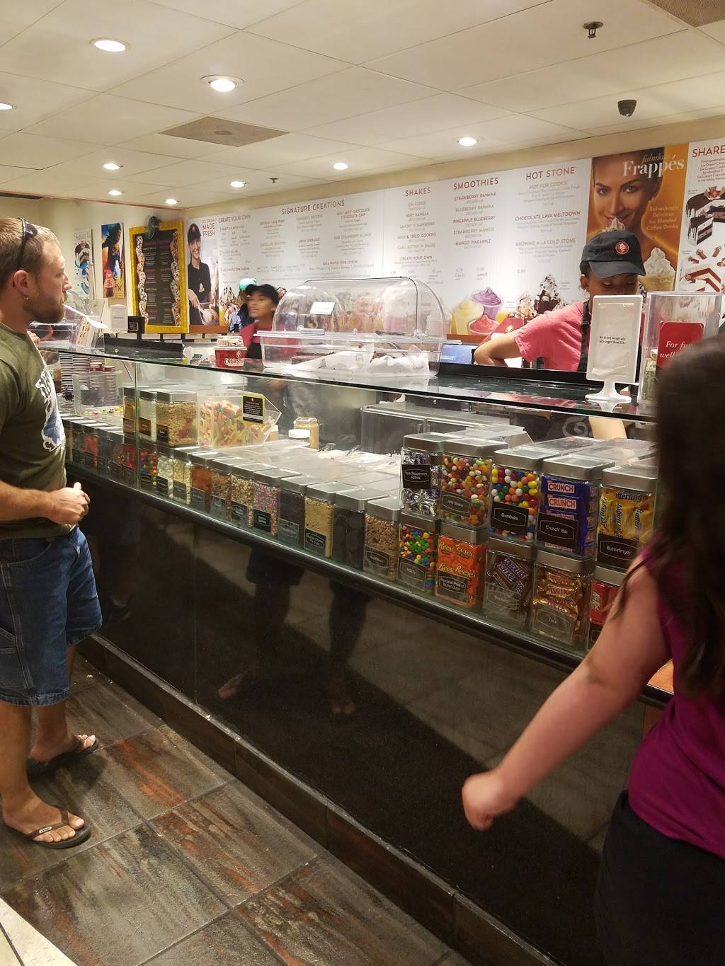 Cold Stone Creamery | bakery | 1586 Gateway Blvd C9, Fairfield, CA 94533, USA | 7077594228 OR +1 707-759-4228