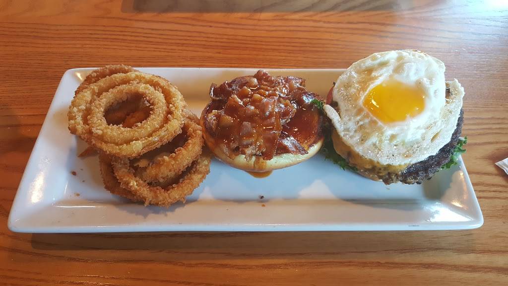 Chilis Grill & Bar | meal takeaway | 2320 W Oregon Ave, Philadelphia, PA 19145, USA | 2154683757 OR +1 215-468-3757