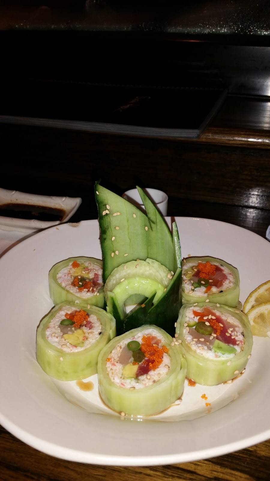 Sushi Holic | restaurant | 669 W Channel Islands Blvd, Port Hueneme, CA 93041, USA | 8052049951 OR +1 805-204-9951