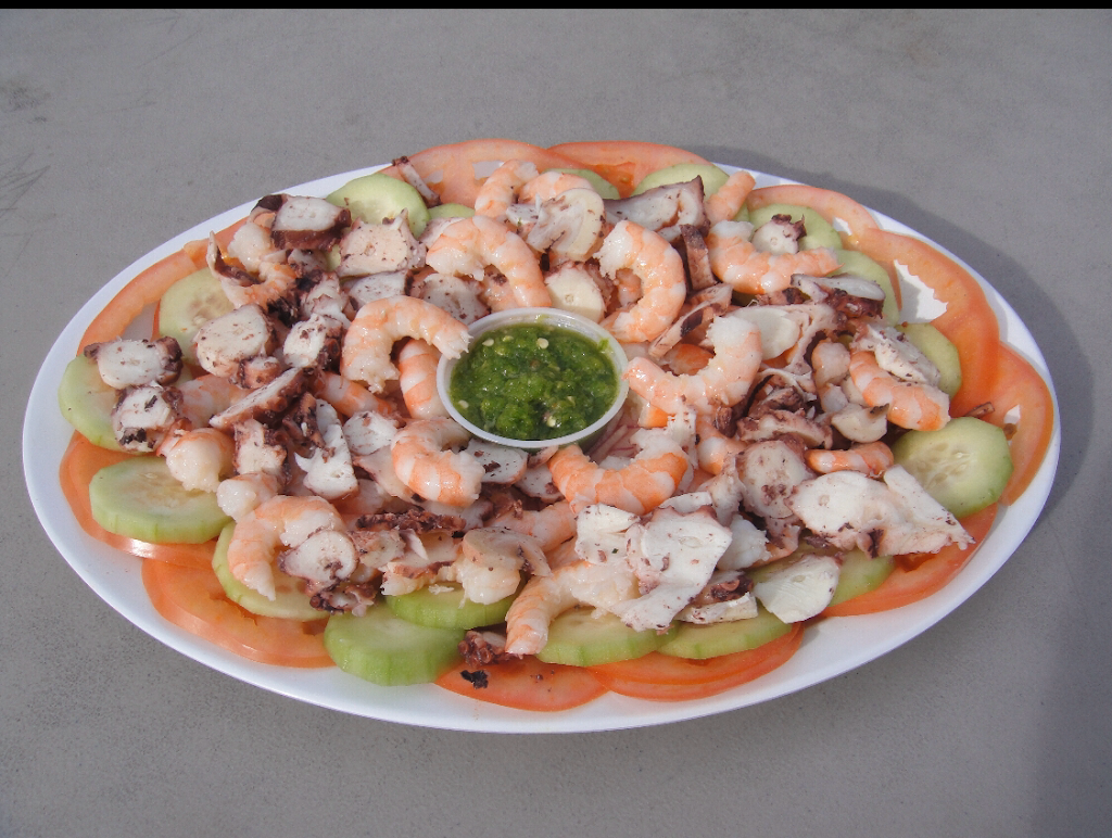 Mariscos El Primo | restaurant | 1300 W Borchard Ave, Santa Ana, CA 92704, USA | 7145525313 OR +1 714-552-5313