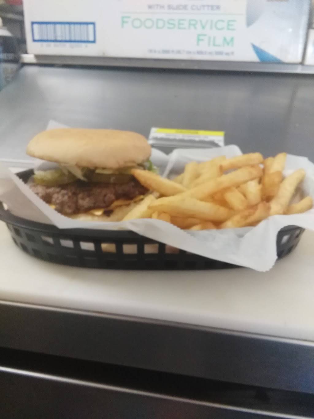 Buttercups Kitchen | restaurant | 908 N Main St, Cave City, AR 72521, USA | 8702835000 OR +1 870-283-5000