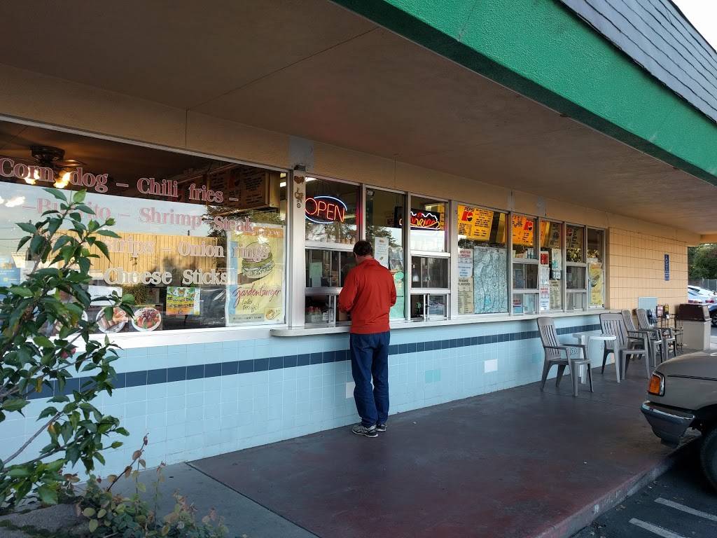 Classic Burgers of Los Gatos | restaurant | 15737 Los Gatos Blvd, Los Gatos, CA 95032, USA | 4083566910 OR +1 408-356-6910