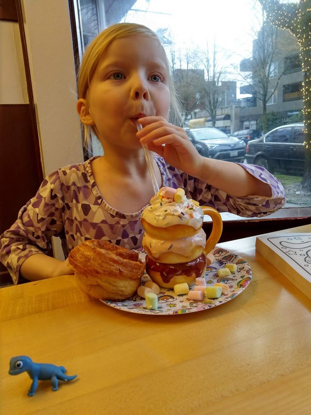 Youngstown Coffee and Kitchen | restaurant | 6032 California Ave SW, Seattle, WA 98136, USA | 2067438982 OR +1 206-743-8982