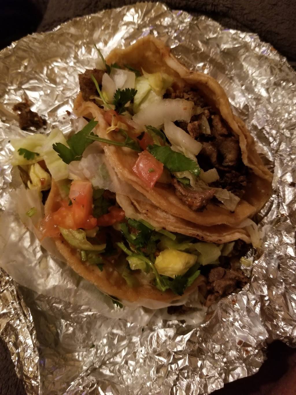 Love Taco | restaurant | 109 E 51st St, Chicago, IL 60615, USA | 3126509635 OR +1 312-650-9635