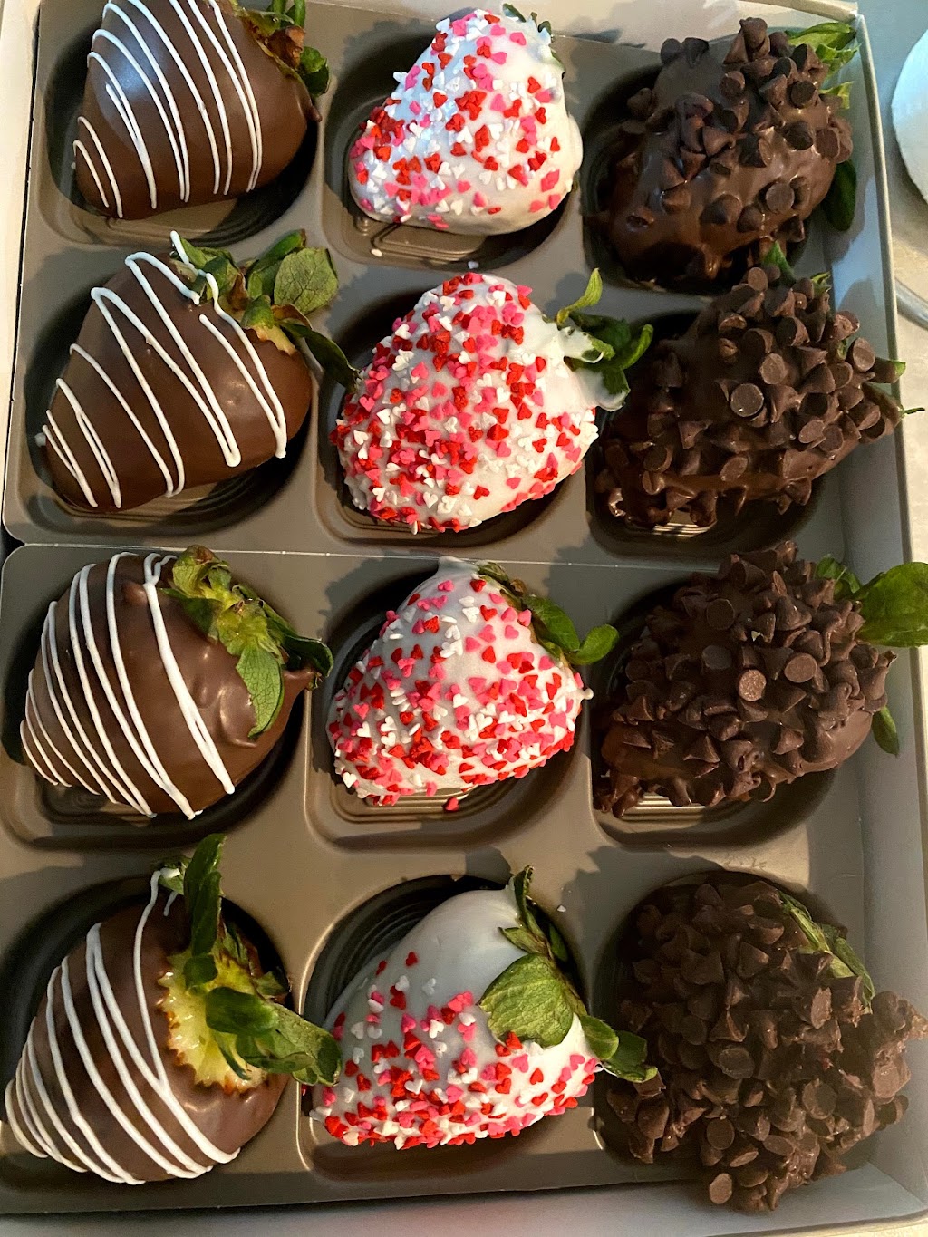 We Cupcake | bakery | 10807 Crenshaw Blvd, Inglewood, CA 90303, USA | 4242613080 OR +1 424-261-3080