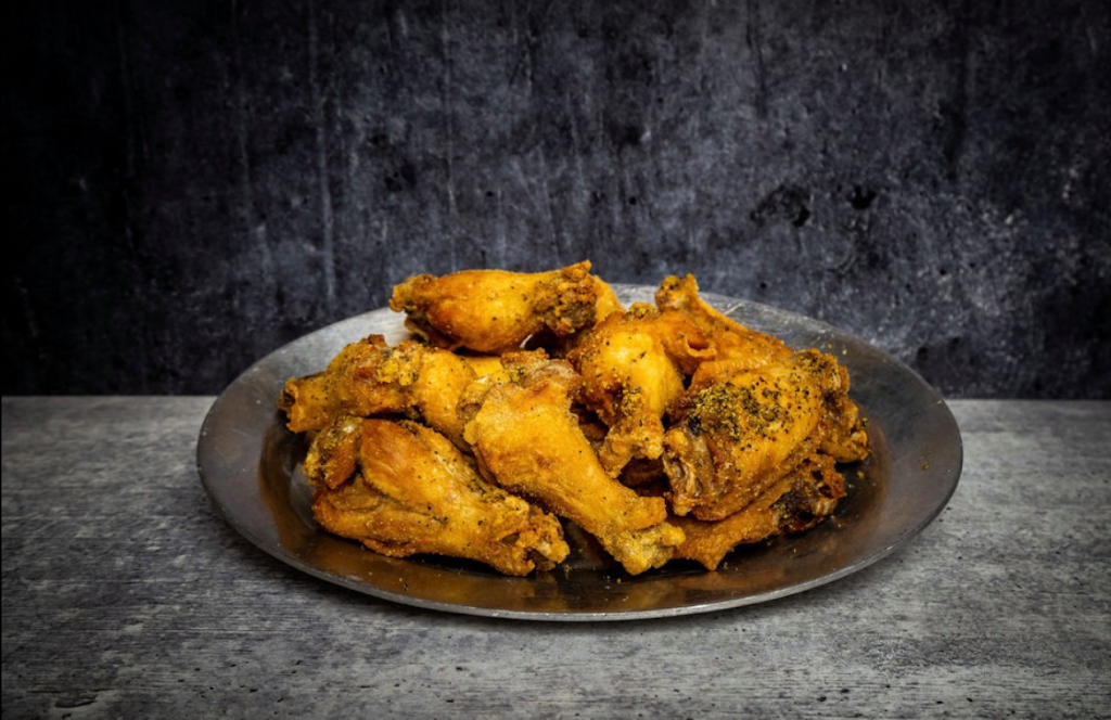 Toss Em Wing Factory | meal takeaway | 2550 Grant Ave #360, Philadelphia, PA 19114, USA | 2676863169 OR +1 267-686-3169