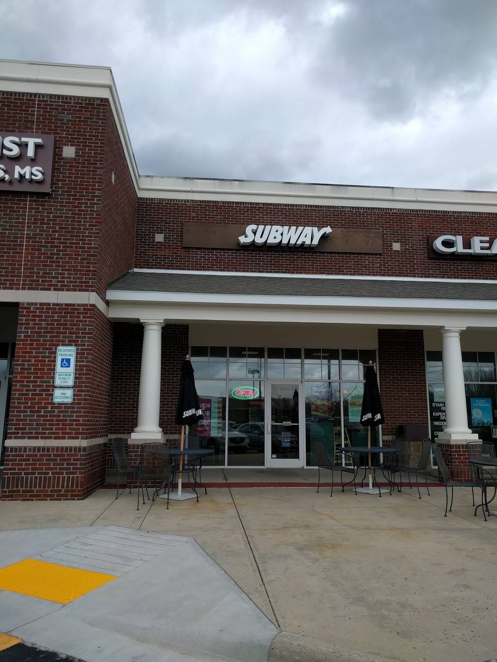 Subway Restaurants | restaurant | 2205 Oak Ridge Rd Ste DD, Oak Ridge, NC 27310, USA | 3366433464 OR +1 336-643-3464