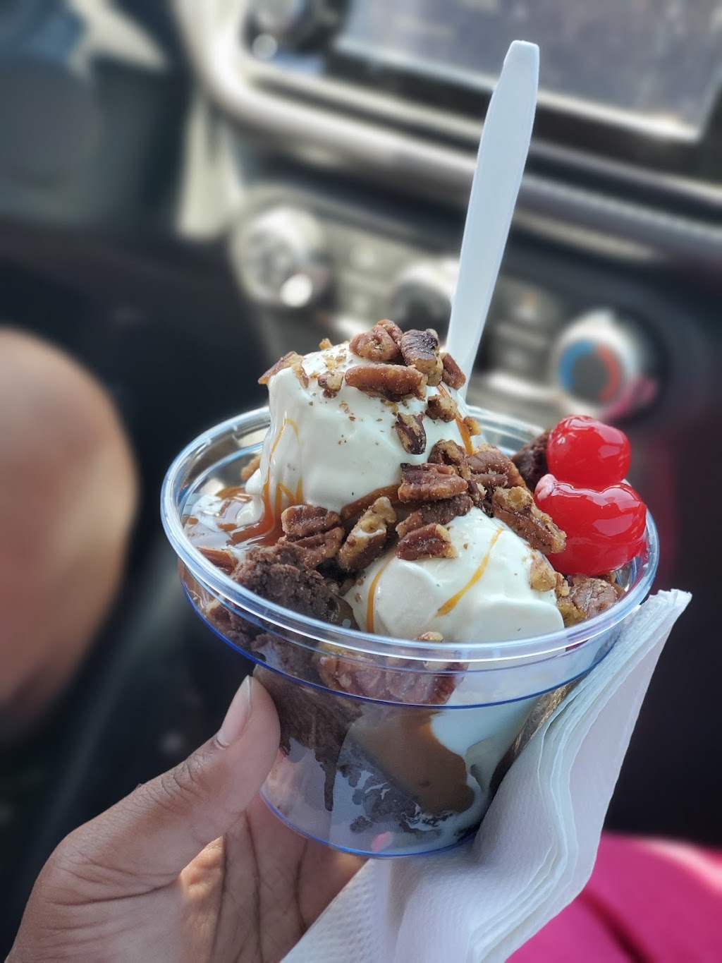 Andys Frozen Custard | restaurant | 2119 N Glenstone Ave, Springfield, MO 65803, USA | 4178637125 OR +1 417-863-7125