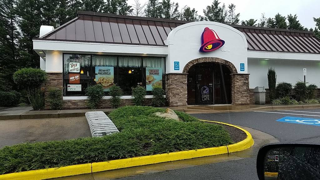 Taco Bell | meal takeaway | 11257 Roger Bacon Dr, Reston, VA 20190, USA | 7034375622 OR +1 703-437-5622