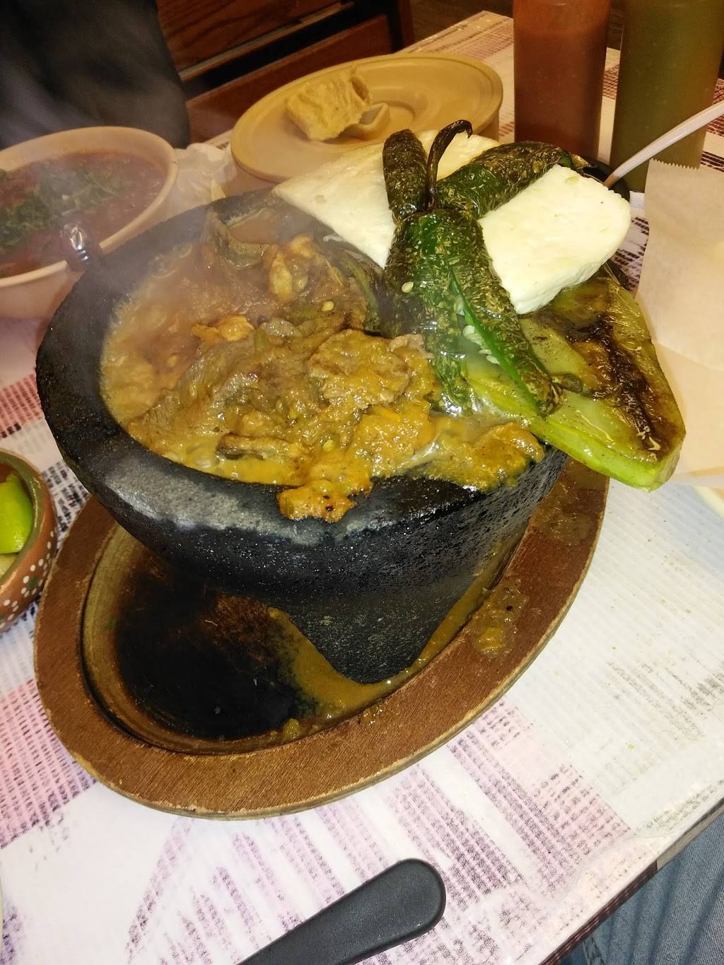 Birriería y Taquería El Arandas | restaurant | 2025 W 47th St, Chicago, IL 60609, USA | 8724445690 OR +1 872-444-5690