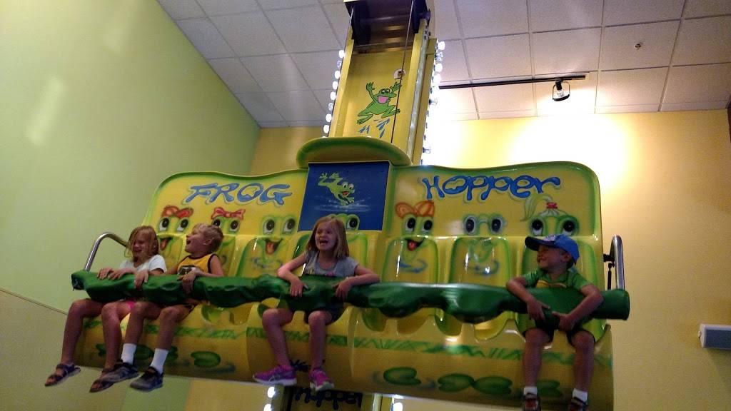 The Amazing Pizza Machine | restaurant | 13955 S Plaza, Omaha, NE 68137, USA | 4028291777 OR +1 402-829-1777