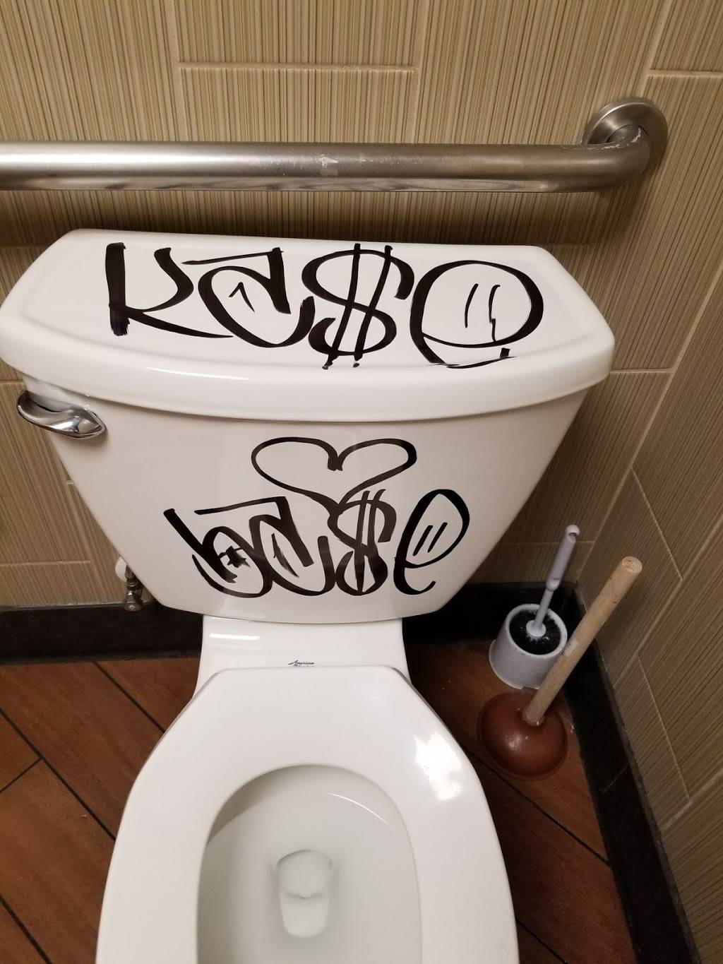 Subway | restaurant | 14712 La Paz Dr #99, Victorville, CA 92392, USA | 7603818899 OR +1 760-381-8899