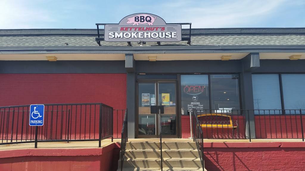 Kettelhuts Smokehouse | restaurant | 1267 N Truman Blvd #1396, Crystal City, MO 63019, USA | 6365433296 OR +1 636-543-3296