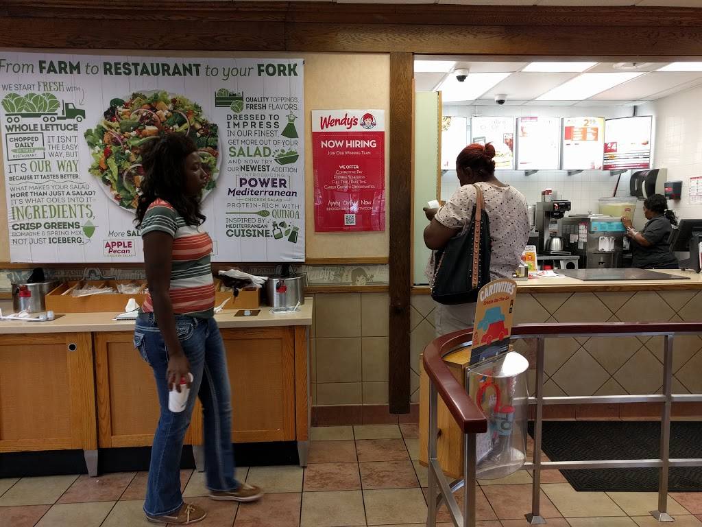 Wendys | restaurant | 2725 W Capitol, Milwaukee, WI 53216, USA | 4148734835 OR +1 414-873-4835