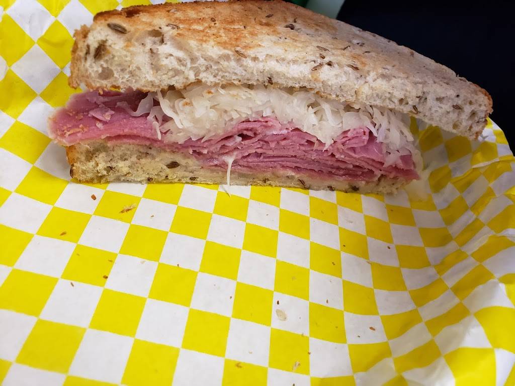 Perrottis NY Deli | meal takeaway | 4056 Winter Garden Vineland Rd, Winter Garden, FL 34787, USA | 4073475913 OR +1 407-347-5913