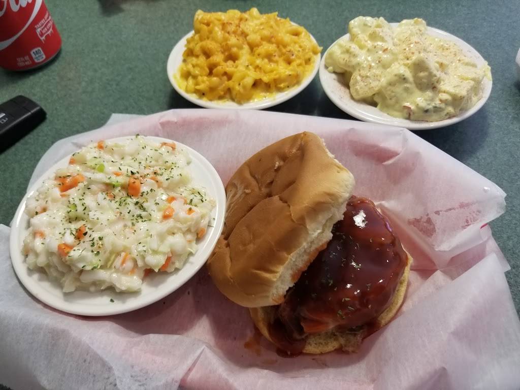 Neals Famous BBQ | restaurant | 202 N 3rd St, Hamilton, OH 45011, USA | 5137372783 OR +1 513-737-2783