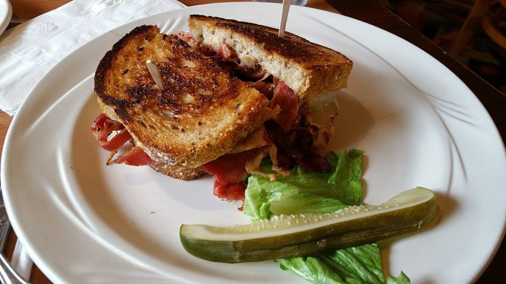 Goodfellas Cafe | cafe | 1090 Pomona Rd, Corona, CA 92882, USA | 9513401130 OR +1 951-340-1130