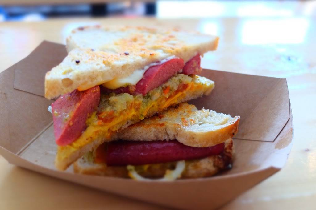 Grateful Shed Truckyard | restaurant | 1470 Wisconsin Dells Pkwy, Wisconsin Dells, WI 53965, USA | 6082530588 OR +1 608-253-0588