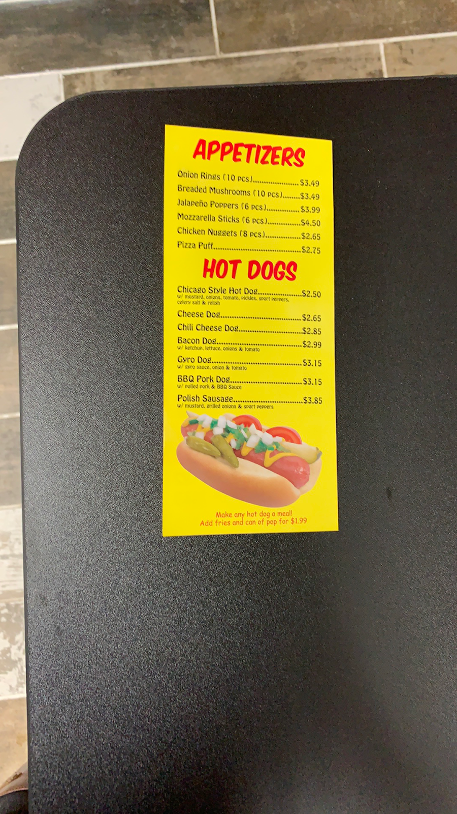 Lili’s Hot Dogs | restaurant | 16 S Locust St, Manteno, IL 60950, USA | 8159077582 OR +1 815-907-7582