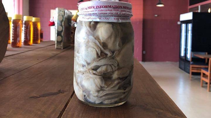 The Colonial Trail Seafood Market | restaurant | 580 Colonial Trail E, Surry, VA 23883, USA | 7572940580 OR +1 757-294-0580