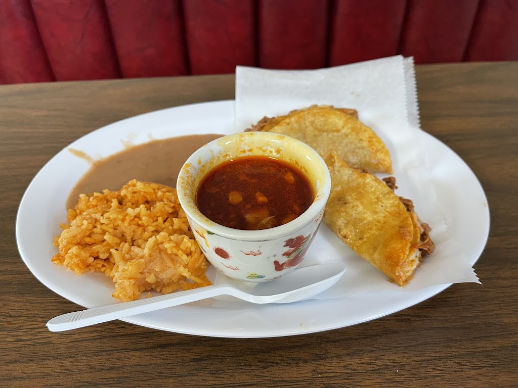 Los Aguilar | restaurant | 6407 Table Rock Rd, Central Point, OR 97502, USA | 5418790693 OR +1 541-879-0693