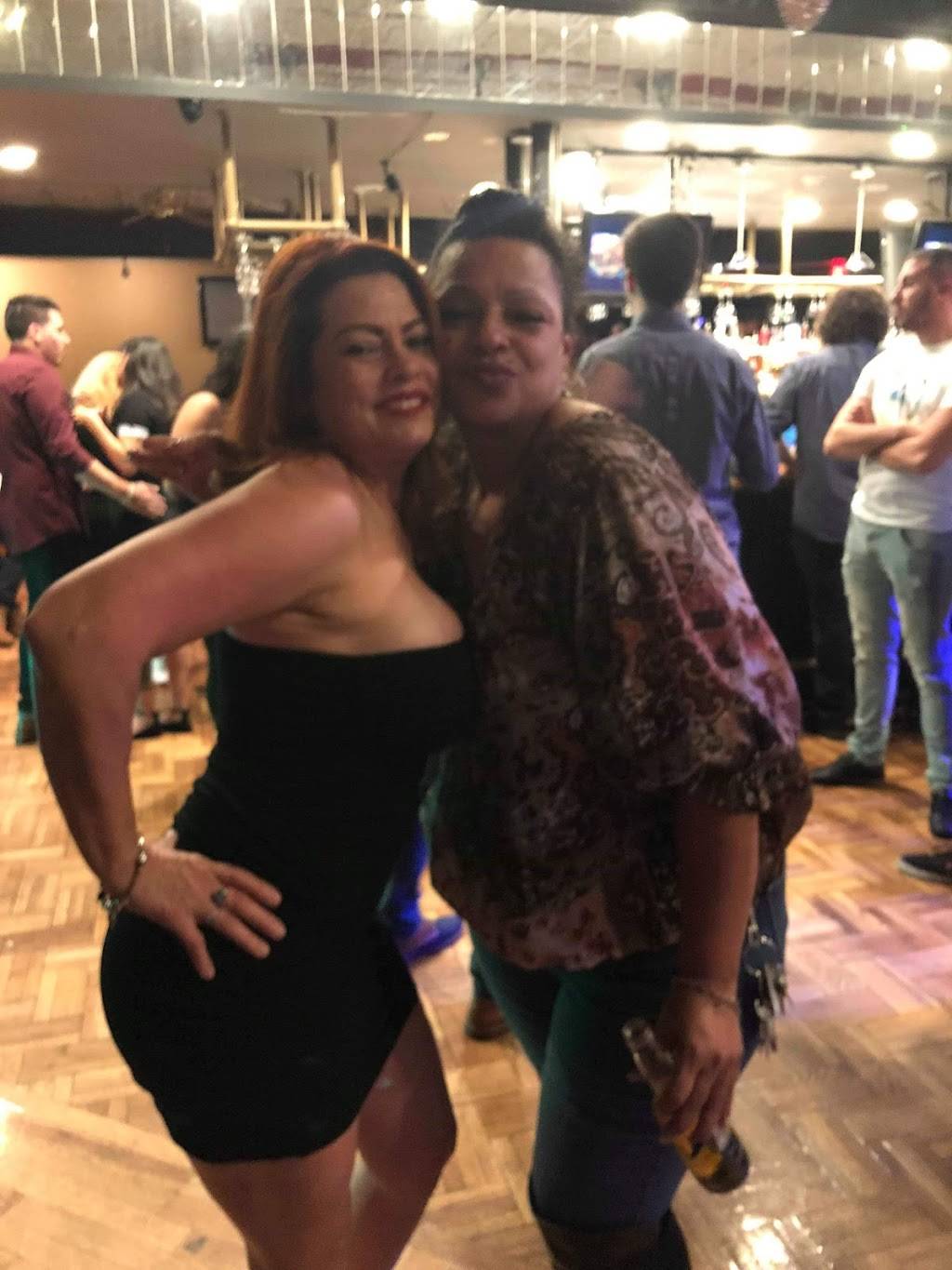 Perception Lounge | restaurant | 6814 Windsor Ave, Berwyn, IL 60402, USA | 7736166041 OR +1 773-616-6041