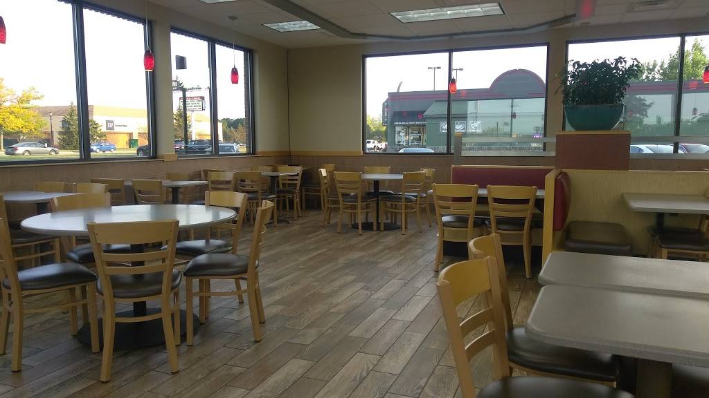 Wendys | restaurant | 12150 Market Pl Dr, Birch Run, MI 48415, USA | 9896241022 OR +1 989-624-1022