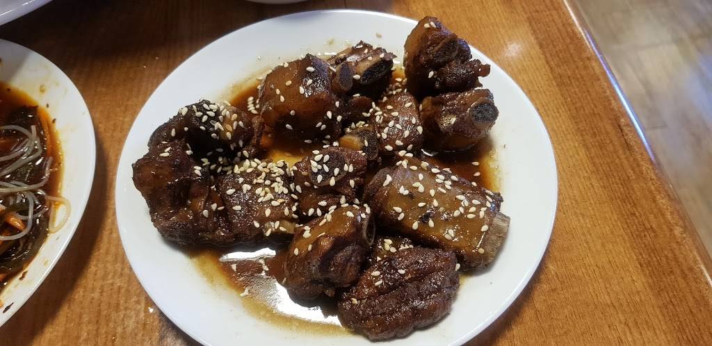 伍叔担担面 | restaurant | 165 Dundas St W, Mississauga, ON L5B 2N6, Canada | 6477296355 OR +1 647-729-6355