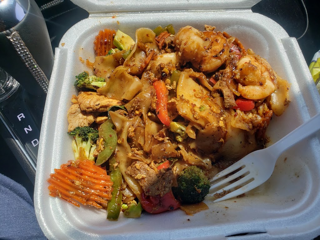 Salween Thai Restaurant IV | restaurant | 9939 Redick Cir, Omaha, NE 68122, USA | 4024523597 OR +1 402-452-3597