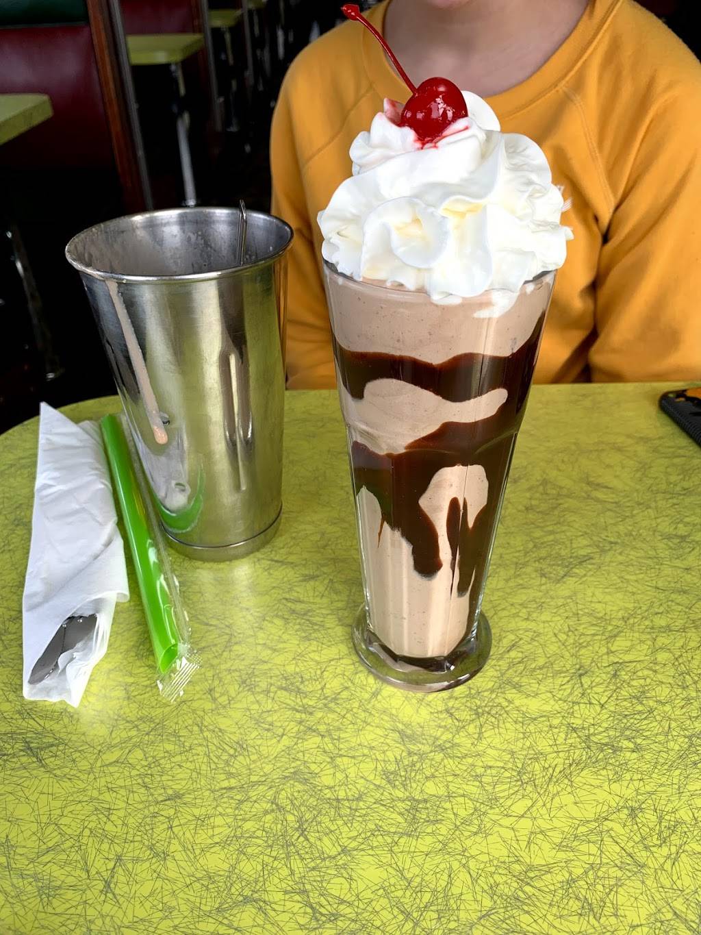 Road Island Diner | restaurant | 981 W Weber Canyon Rd, Oakley, UT 84055, USA | 4357833467 OR +1 435-783-3467