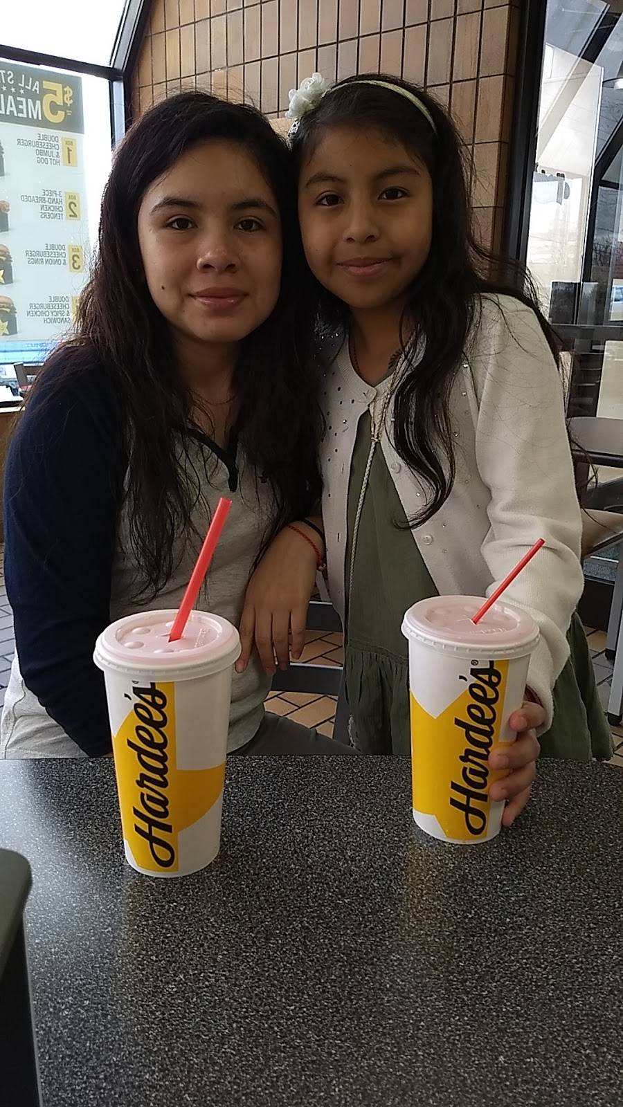 Hardees | restaurant | 28552 Dupont Blvd, Millsboro, DE 19966, USA | 3029349106 OR +1 302-934-9106