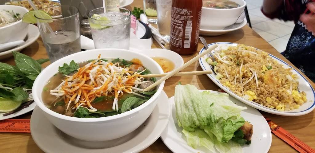 Pho La | restaurant | 13777 Nacogdoches Rd #101, San Antonio, TX 78217, USA | 2105901882 OR +1 210-590-1882