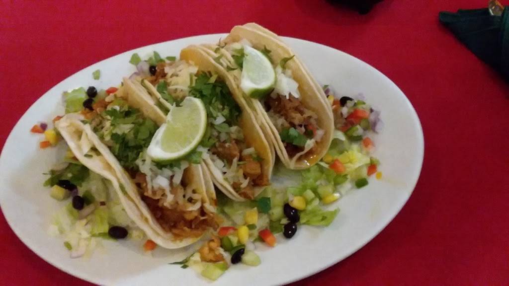 Coyote Flaco Mexican Restaurant | restaurant | 635 New Britain Ave, Hartford, CT 06106, USA | 8609531299 OR +1 860-953-1299