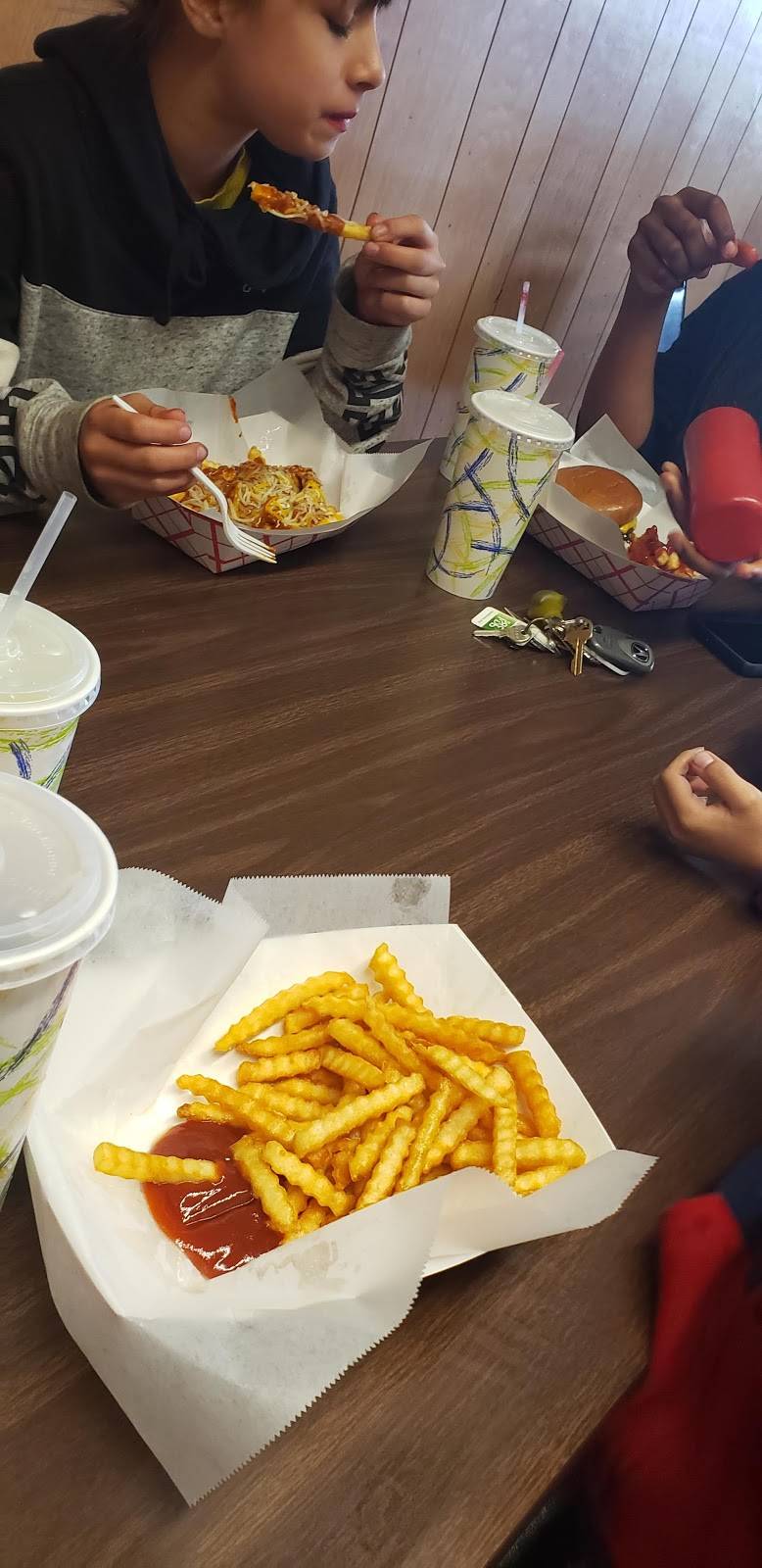 Countryside Drive In | restaurant | 9200 Jackson Rd, Sacramento, CA 95826, USA | 9163637743 OR +1 916-363-7743