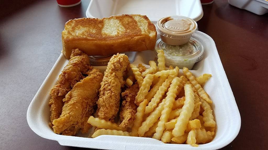 Raising Canes Chicken Fingers | meal takeaway | 2249 N Tustin St, Orange, CA 92865, USA | 7142821886 OR +1 714-282-1886