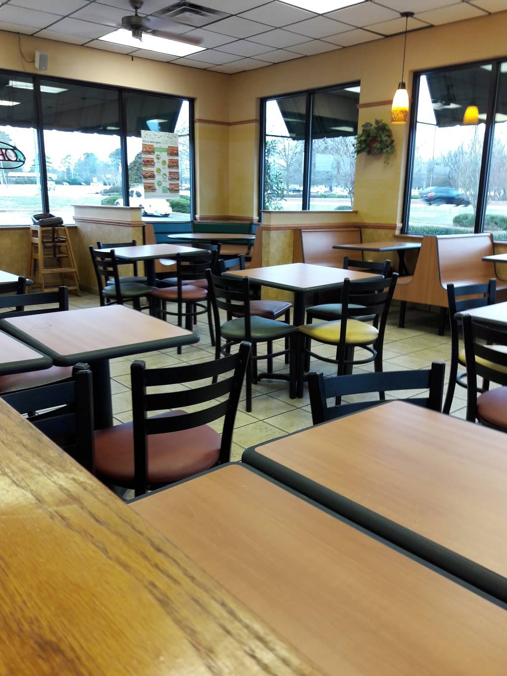 Subway | restaurant | 1501 Spring St, Greenwood, SC 29646, USA | 8642232962 OR +1 864-223-2962