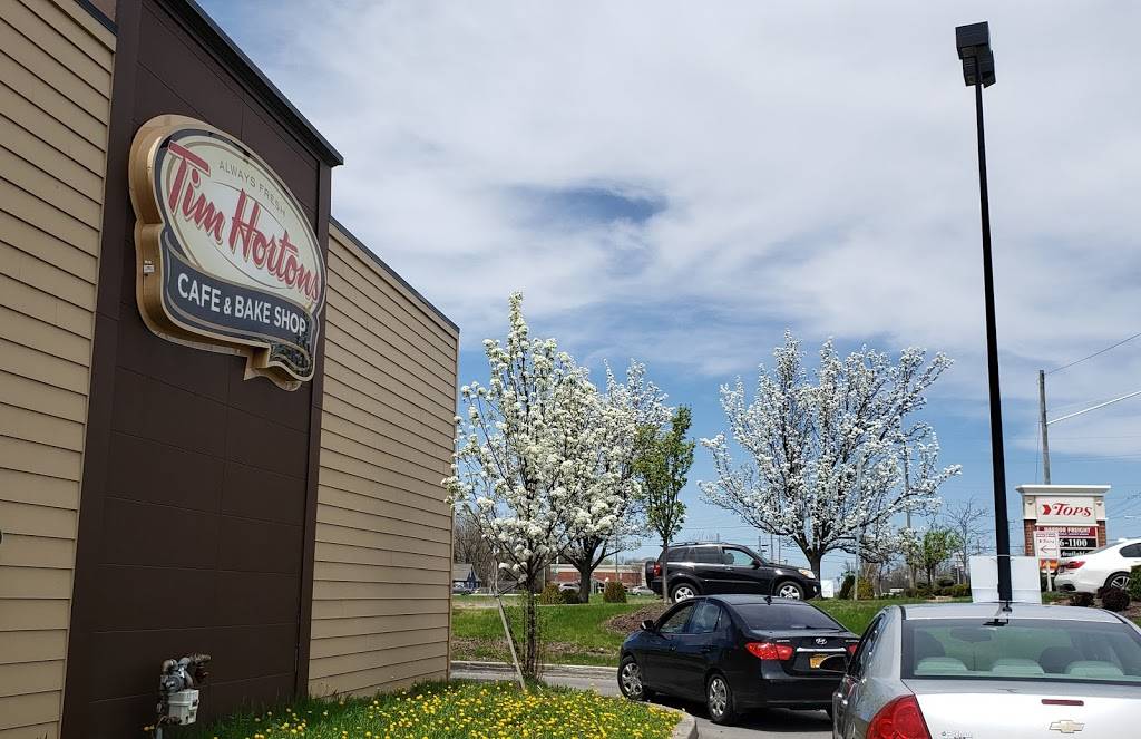 Tim Hortons | restaurant | 4250 McKinley Pkwy, Hamburg, NY 14075, USA | 7162021434 OR +1 716-202-1434