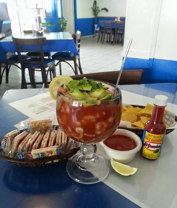 La Isla Del Encanto | restaurant | 2201 E Pioneer Pkwy, Arlington, TX 76010, USA | 8174591498 OR +1 817-459-1498