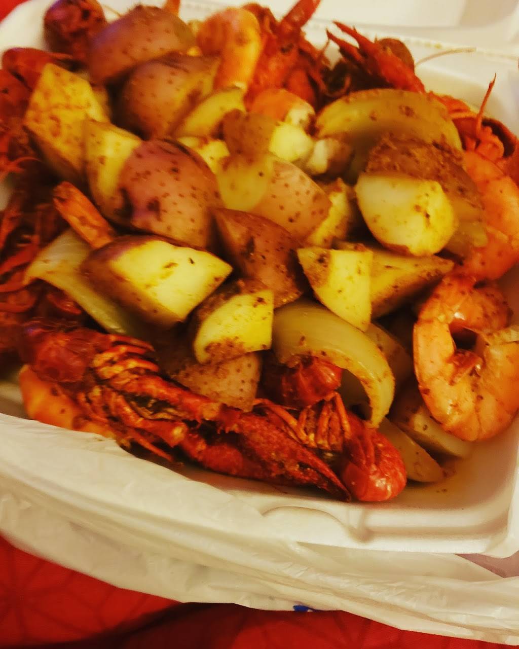 Captn Franks Seafood | restaurant | 201 N Highland Ave, Baltimore, MD 21224, USA | 4103273525 OR +1 410-327-3525