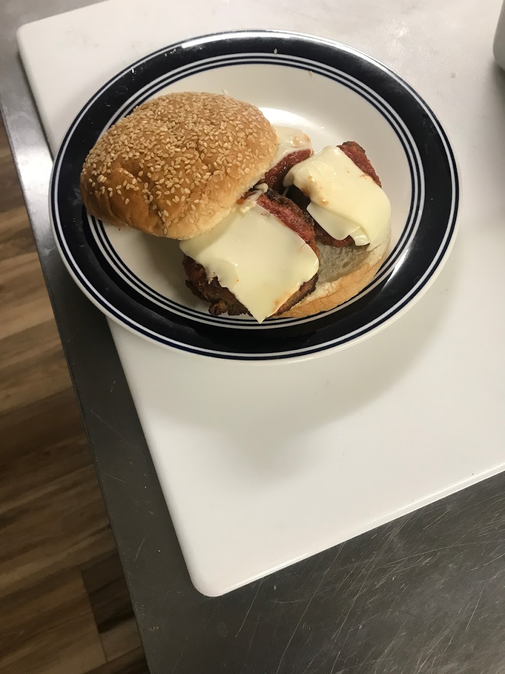 Ms Gs Caribbean and American food | restaurant | 4002 Old York Rd, Philadelphia, PA 19140, USA | 2154562103 OR +1 215-456-2103