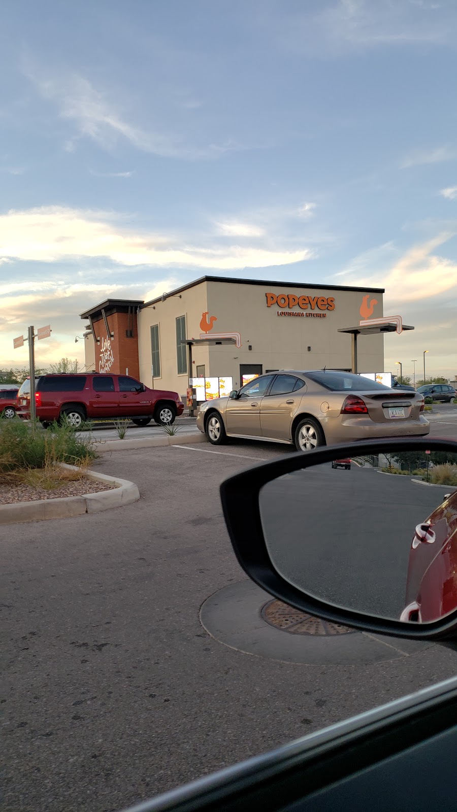 Popeyes Louisiana Kitchen | restaurant | 18739 S Nogales Hwy, Green Valley, AZ 85614, USA | 5202686490 OR +1 520-268-6490