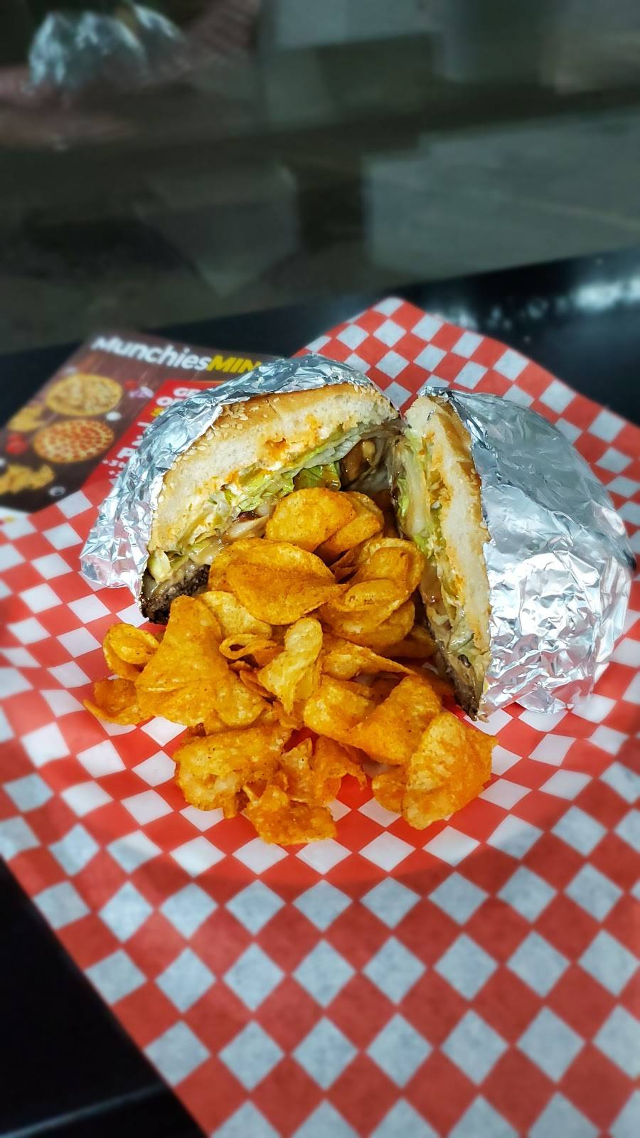 MunCheese Pizza & Subs | restaurant | 1489 Merivale Rd Unit B, Nepean, ON K2E 5P3, Canada | 6137232323 OR +1 613-723-2323