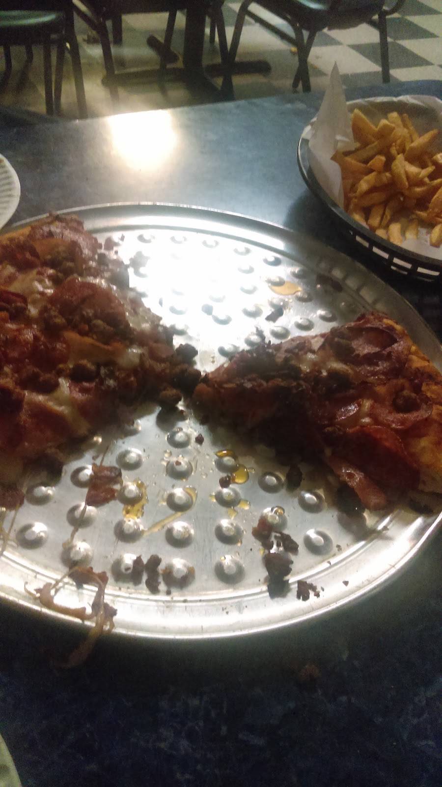 Pizza Pirate | restaurant | 520 J St, Parlier, CA 93648, USA | 5596462717 OR +1 559-646-2717