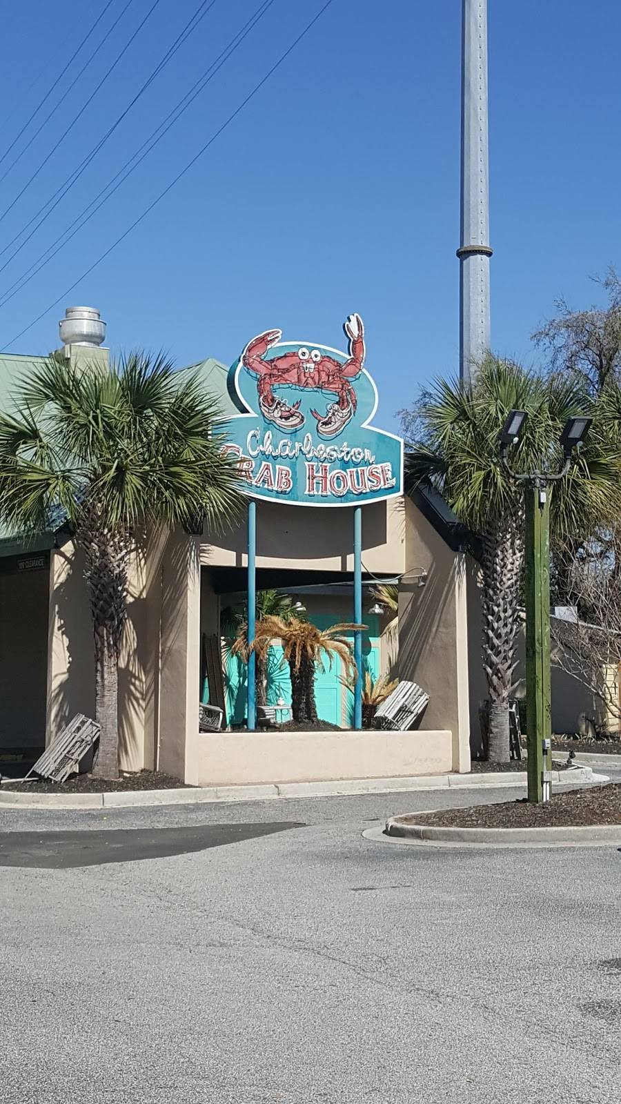 Charleston Crab Shacks | restaurant | 26 Center St, Folly Beach, SC 29439, USA | 8435883080 OR +1 843-588-3080