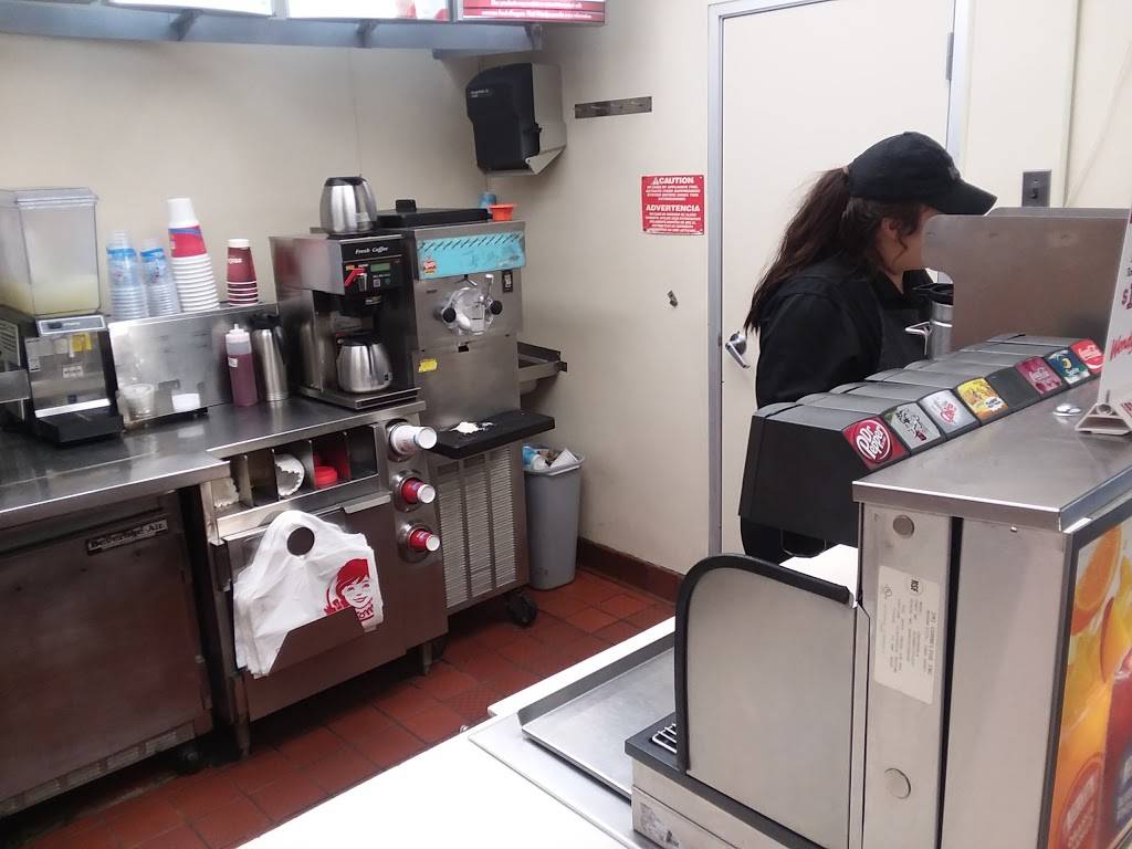 Wendys | restaurant | 2519 Randleman Rd, Greensboro, NC 27406, USA | 3363798079 OR +1 336-379-8079