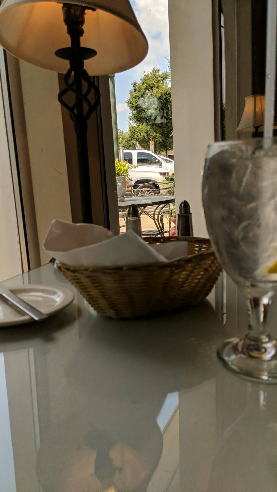 Old Town Hall & Cafe | cafe | 110 E Court Square, Covington, TN 38019, USA | 9014750502 OR +1 901-475-0502