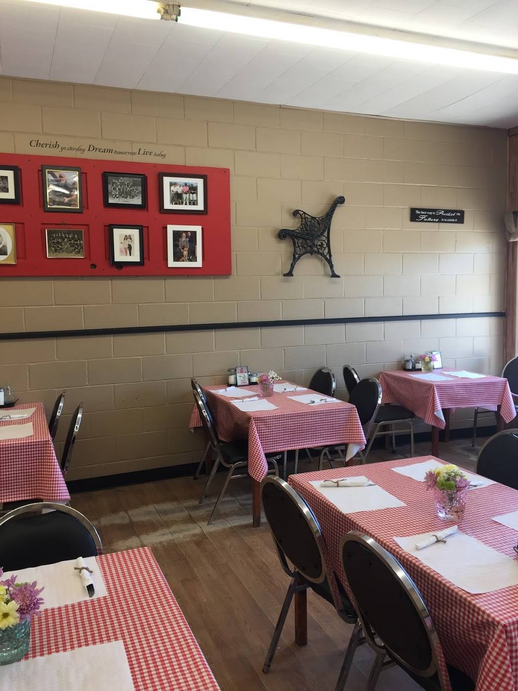 Cartrites | restaurant | 373 QC-148, Shawville, QC J0X 2Y0, Canada | 8196476647 OR +1 819-647-6647