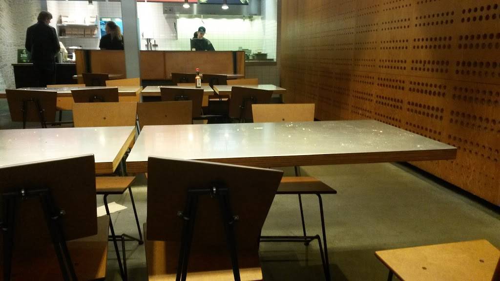 Chipotle Mexican Grill | restaurant | 2733 Papermill Rd Ste X5, Reading, PA 19610, USA | 4847721022 OR +1 484-772-1022