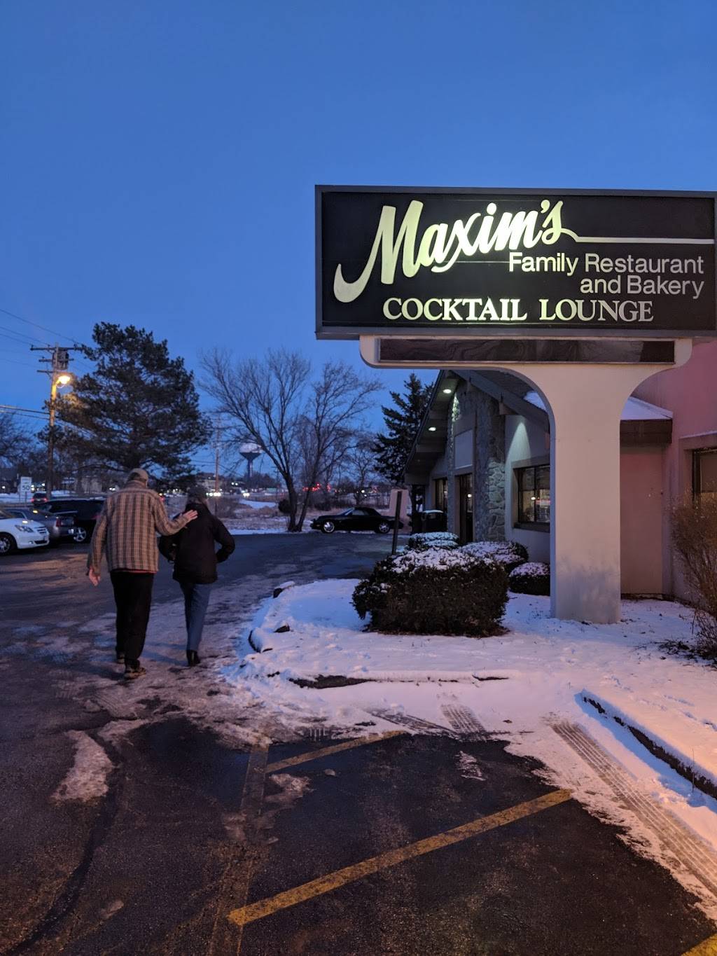 Maxims Restaurant | restaurant | 18025 W Capitol Dr, Brookfield, WI 53045, USA | 2627834501 OR +1 262-783-4501