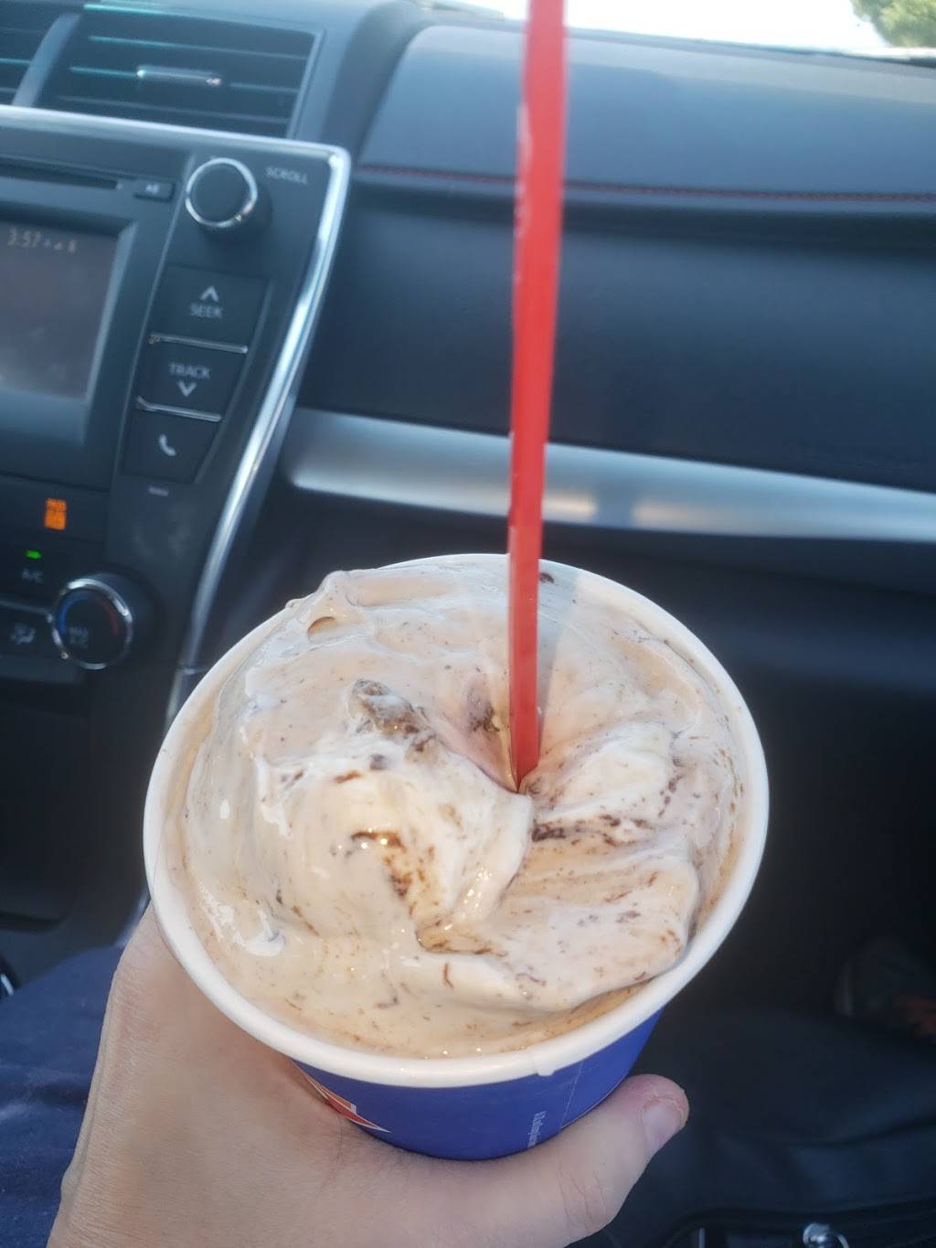 Dairy Queen Grill & Chill | restaurant | 818 NW Graham Rd, Troutdale, OR 97060, USA | 5036613582 OR +1 503-661-3582